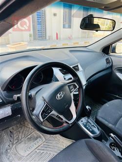 هیوندای ئەکسنت هاچباک